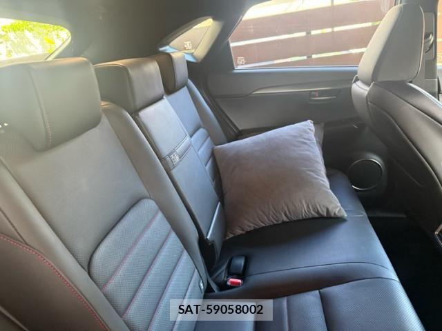 Lexus NX 2016-05 8036447-26
