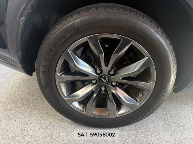 Lexus NX 2016-05 8036447-3