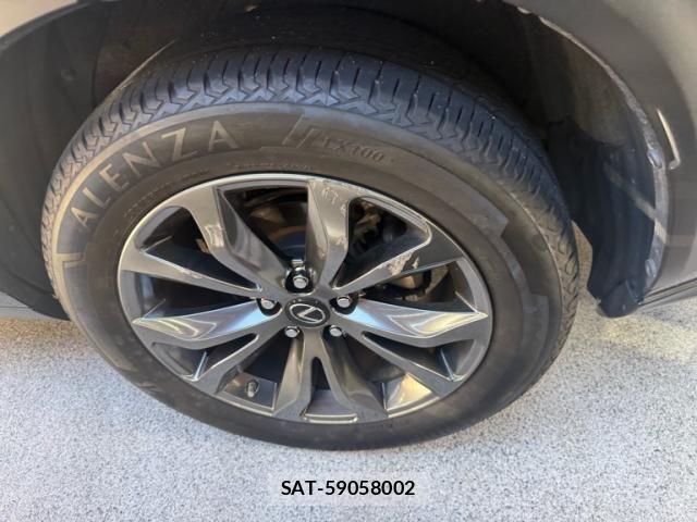 Lexus NX 2016-05 8036447-4
