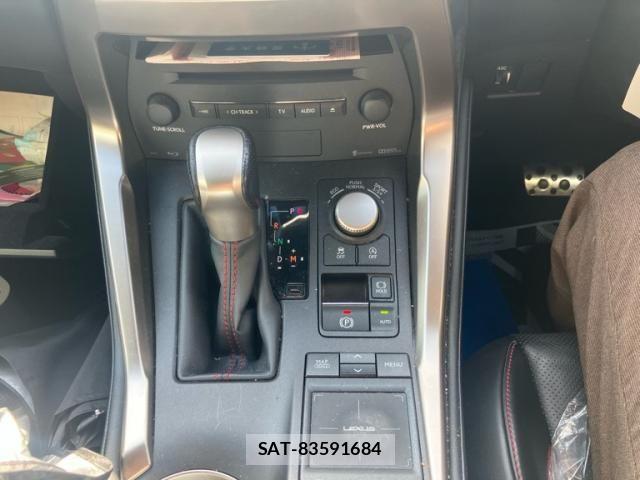 Lexus NX 2014-09 8074353-24