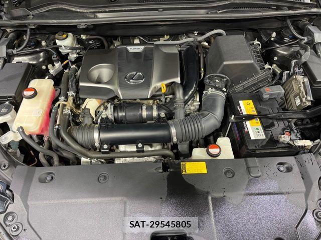 Lexus NX 2014-08 8208402-17