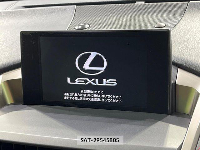 Lexus NX 2014-08 8208402-2