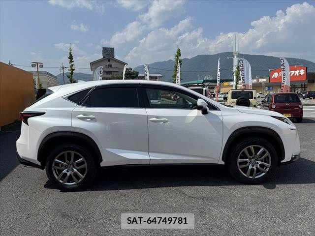Lexus NX 2014-10 8315197-11