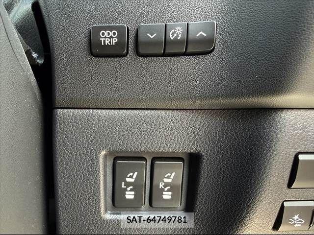Lexus NX 2014-10 8315197-23