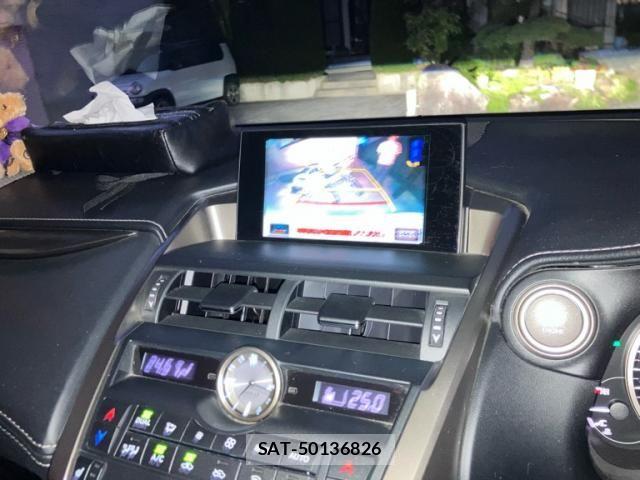 Lexus NX 2015-09 8525563-18