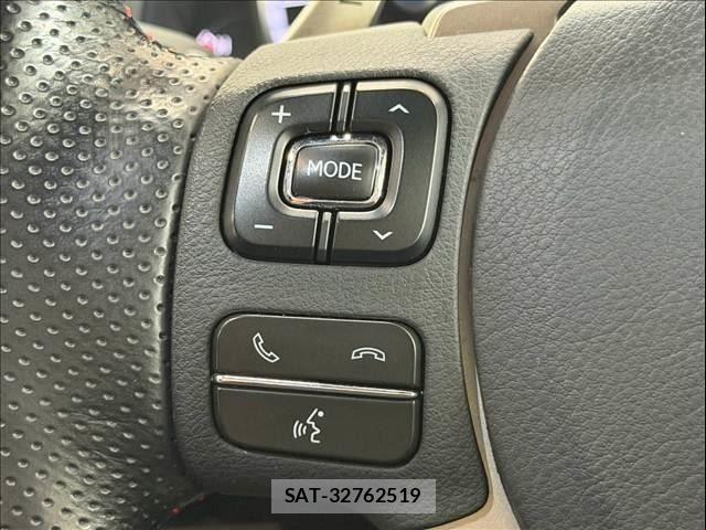 Lexus NX 2016-06 8666412-11