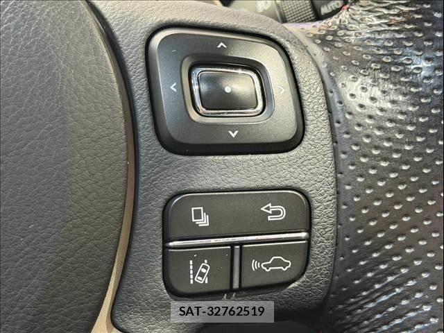 Lexus NX 2016-06 8666412-12