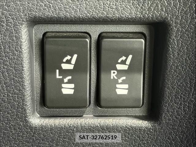 Lexus NX 2016-06 8666412-21