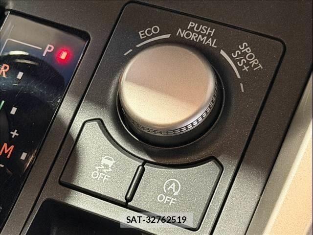 Lexus NX 2016-06 8666412-22