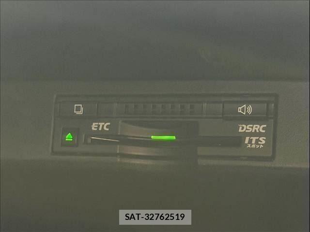 Lexus NX 2016-06 8666412-24