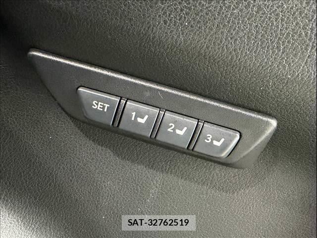 Lexus NX 2016-06 8666412-25