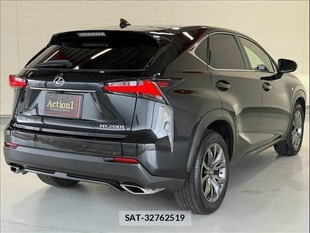 Lexus NX 2016-06 8666412-4
