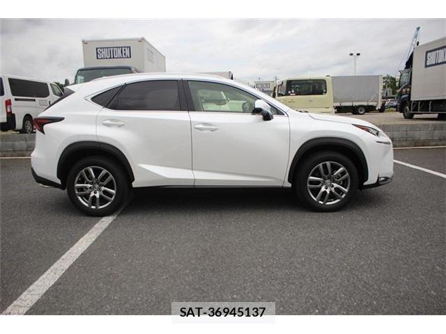 Lexus NX 2015-03 8743458-10