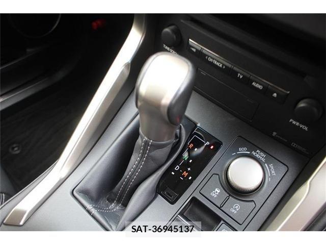 Lexus NX 2015-03 8743458-20