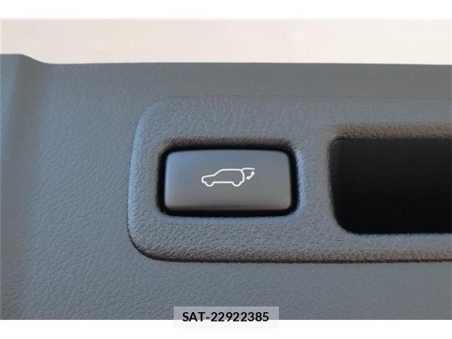 Lexus NX 2015-08 8743456-11