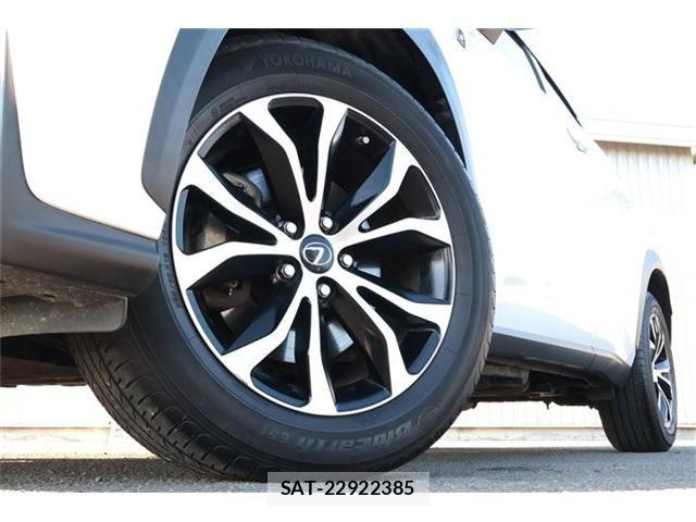 Lexus NX 2015-08 8743456-14