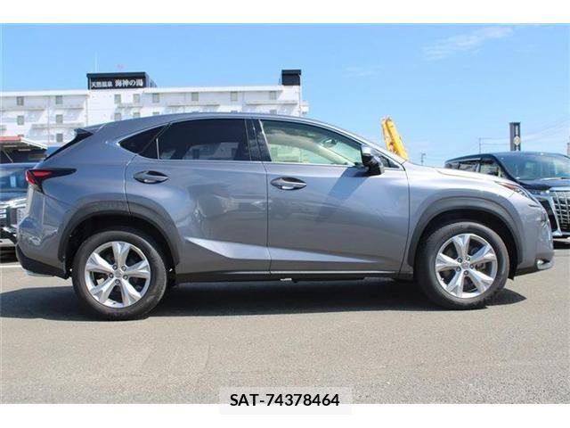 Lexus NX 2016-03 8796487-3