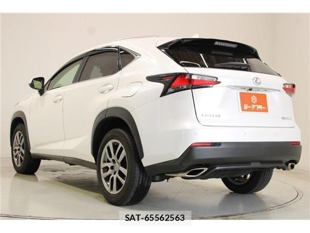 Lexus NX 2014-09 8829970-9