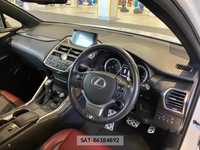 Lexus NX 2014-08 8849585-11