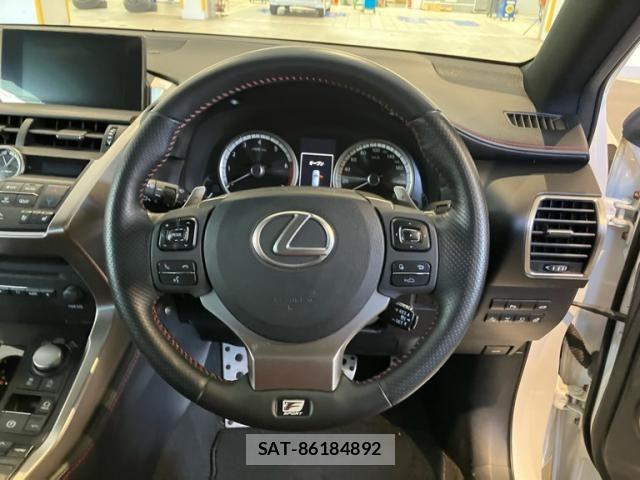 Lexus NX 2014-08 8849585-14