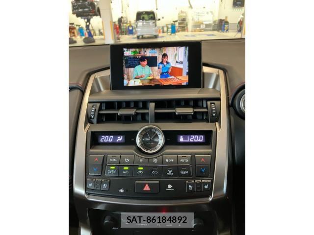 Lexus NX 2014-08 8849585-23