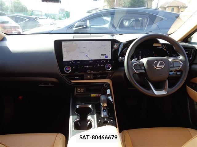 Lexus NX 2023-02 4044673-11