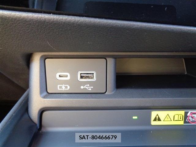 Lexus NX 2023-02 4044673-24