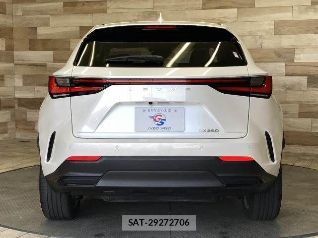 Lexus NX 2023-02 5871010-14
