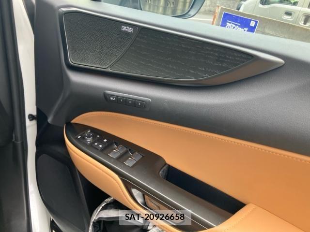 Lexus NX 2024-09 7221012-11