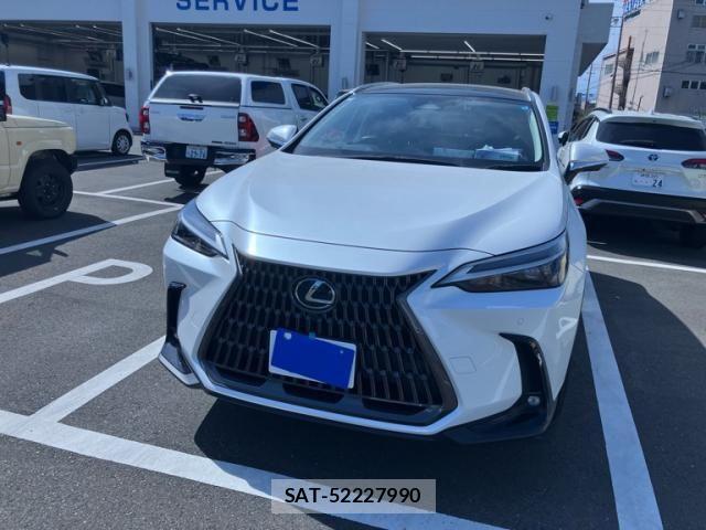 Lexus NX 2023-01 7221008-0