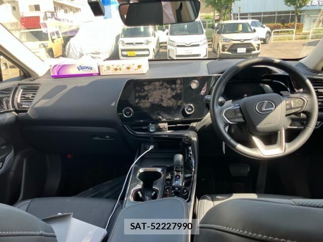 Lexus NX 2023-01 7221008-9