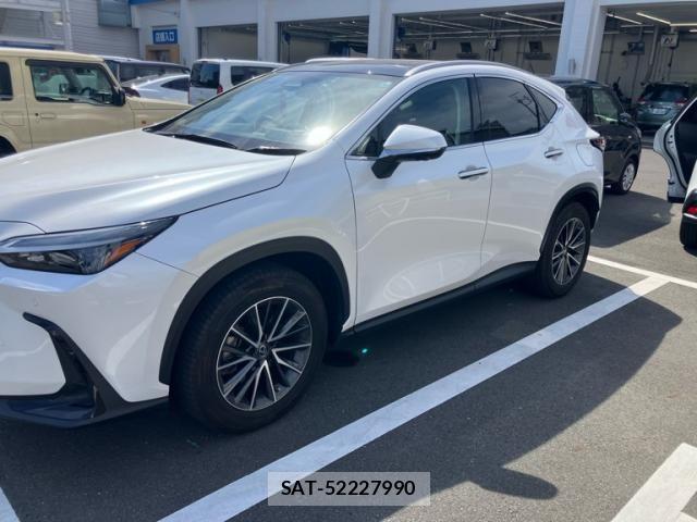 Lexus NX 2023-01 7221008-2