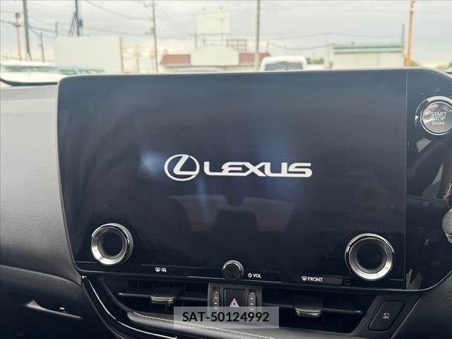 Lexus NX 2024-10 7221011-2