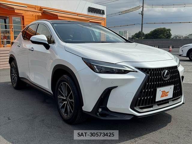 Lexus NX 2023-03 7617683-7