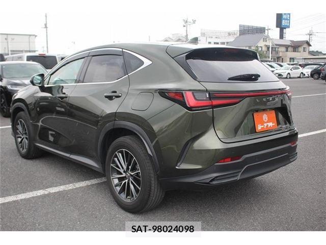Lexus NX 2022-08 8100150-13