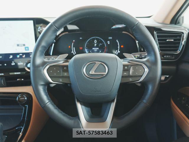 Lexus NX 2022-07 8131020-14