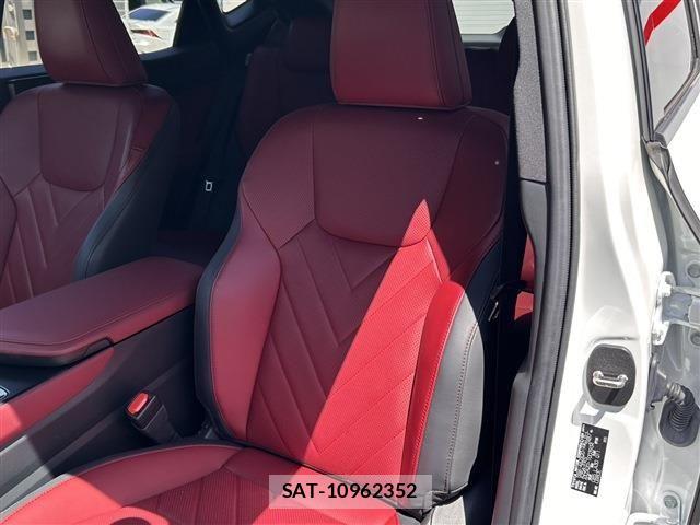 Lexus NX 2023-08 8208403-13