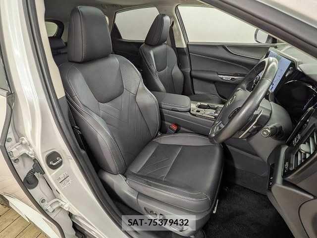 Lexus NX 2023-03 8245731-4