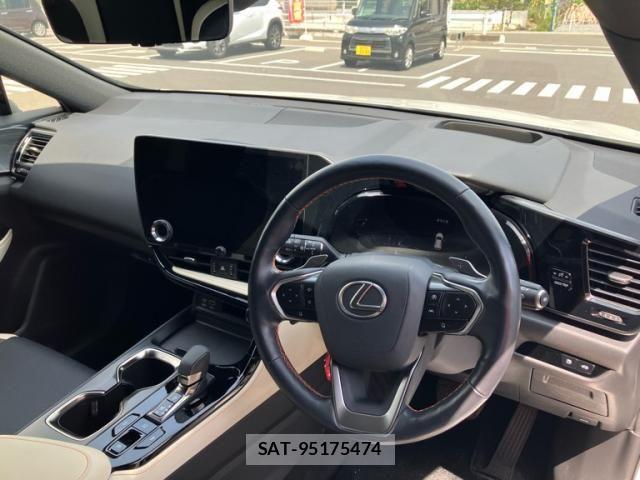 Lexus NX 2022-04 8366751-10