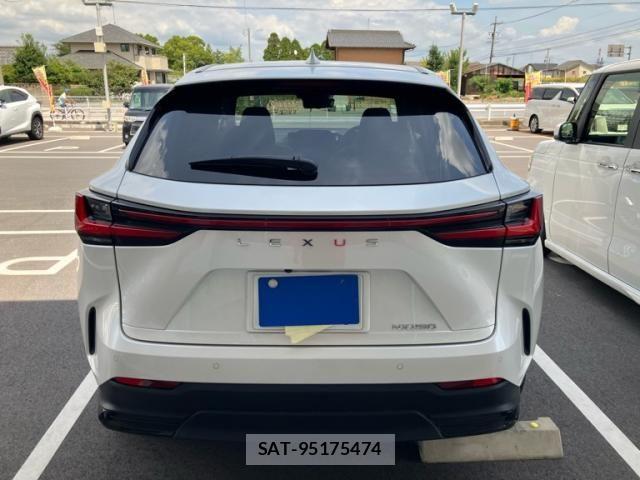 Lexus NX 2022-04 8366751-3