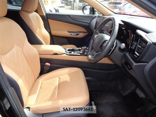 Lexus NX 2022-07 4595548-17