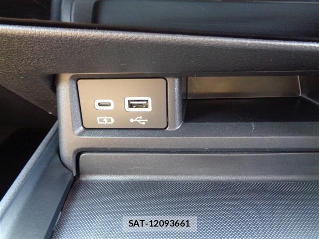 Lexus NX 2022-07 4595548-26