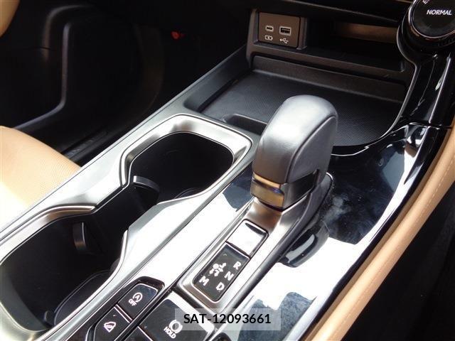 Lexus NX 2022-07 4595548-27