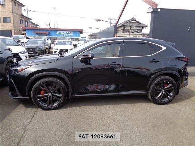 Lexus NX 2022-07 4595548-4