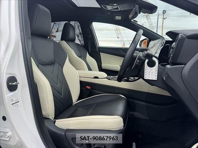 Lexus NX 2023-11 8666411-15