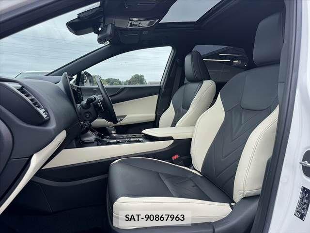 Lexus NX 2023-11 8666411-16