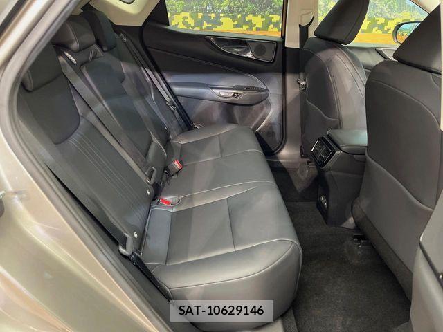 Lexus NX 2023-04 8880526-8