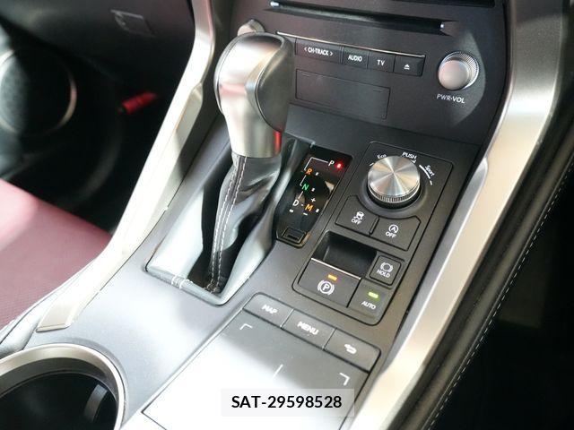Lexus NX 2017-11 1826184-11