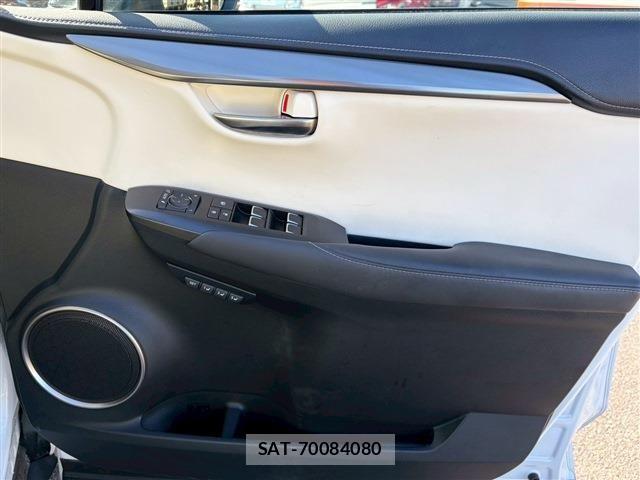 Lexus NX 2020-05 2081925-23