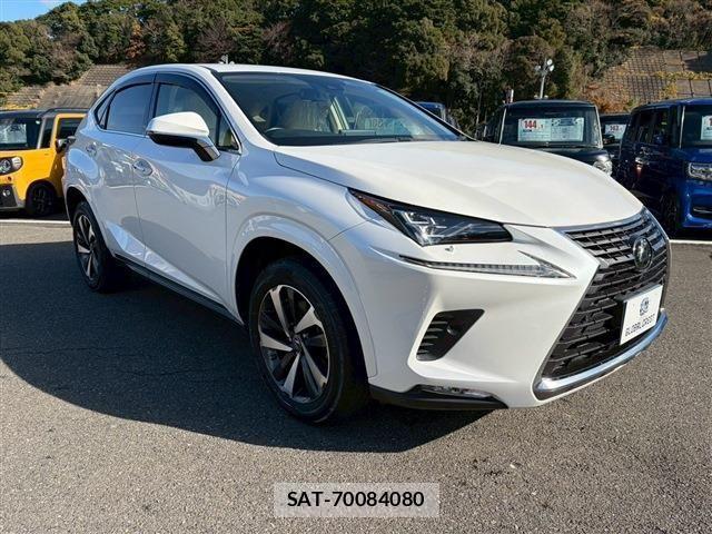 Lexus NX 2020-05 2081925-4
